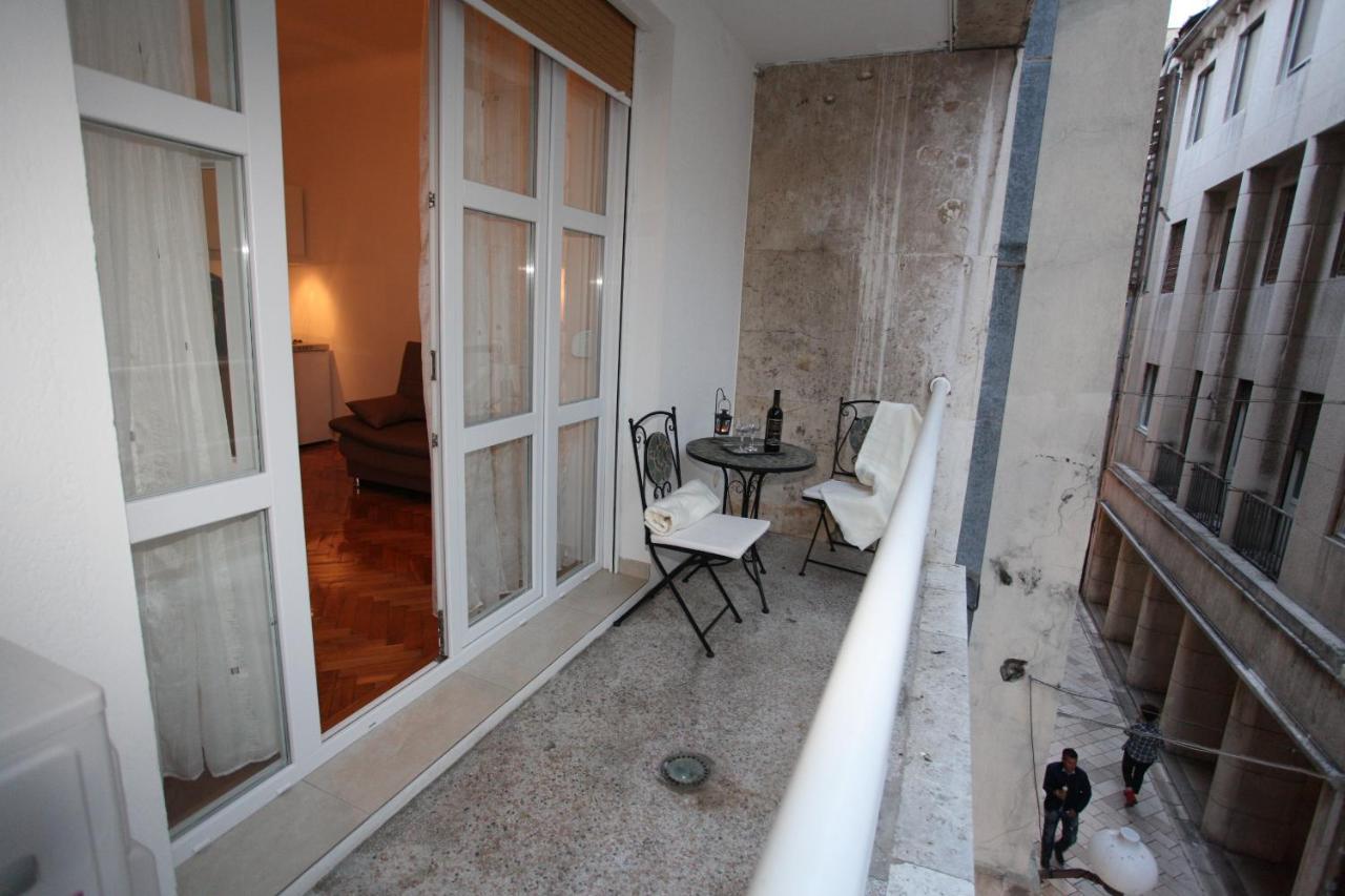 Vincent Apt. In Old Town Centre ซาดาร์ ห้อง รูปภาพ