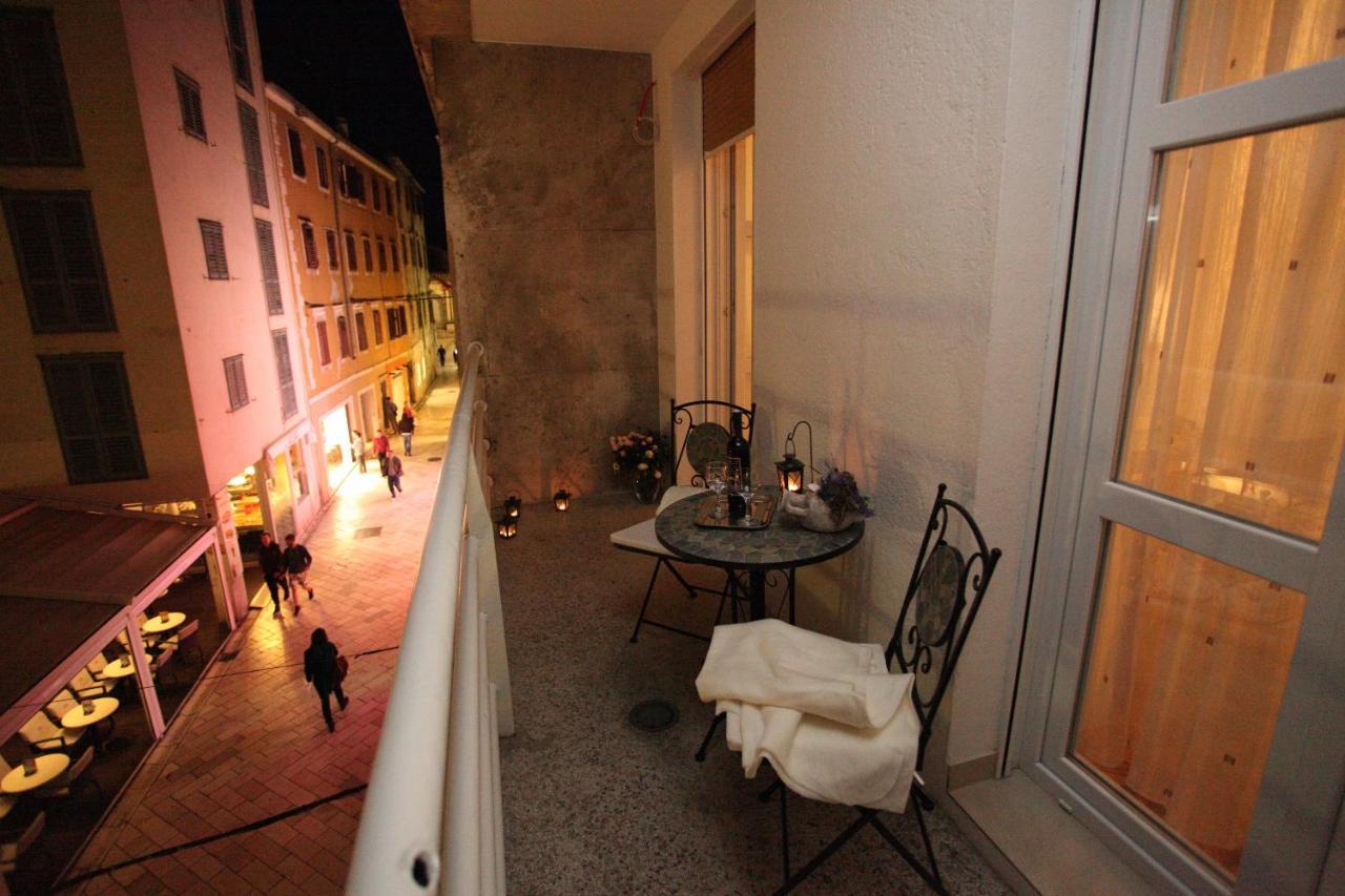 Vincent Apt. In Old Town Centre ซาดาร์ ห้อง รูปภาพ