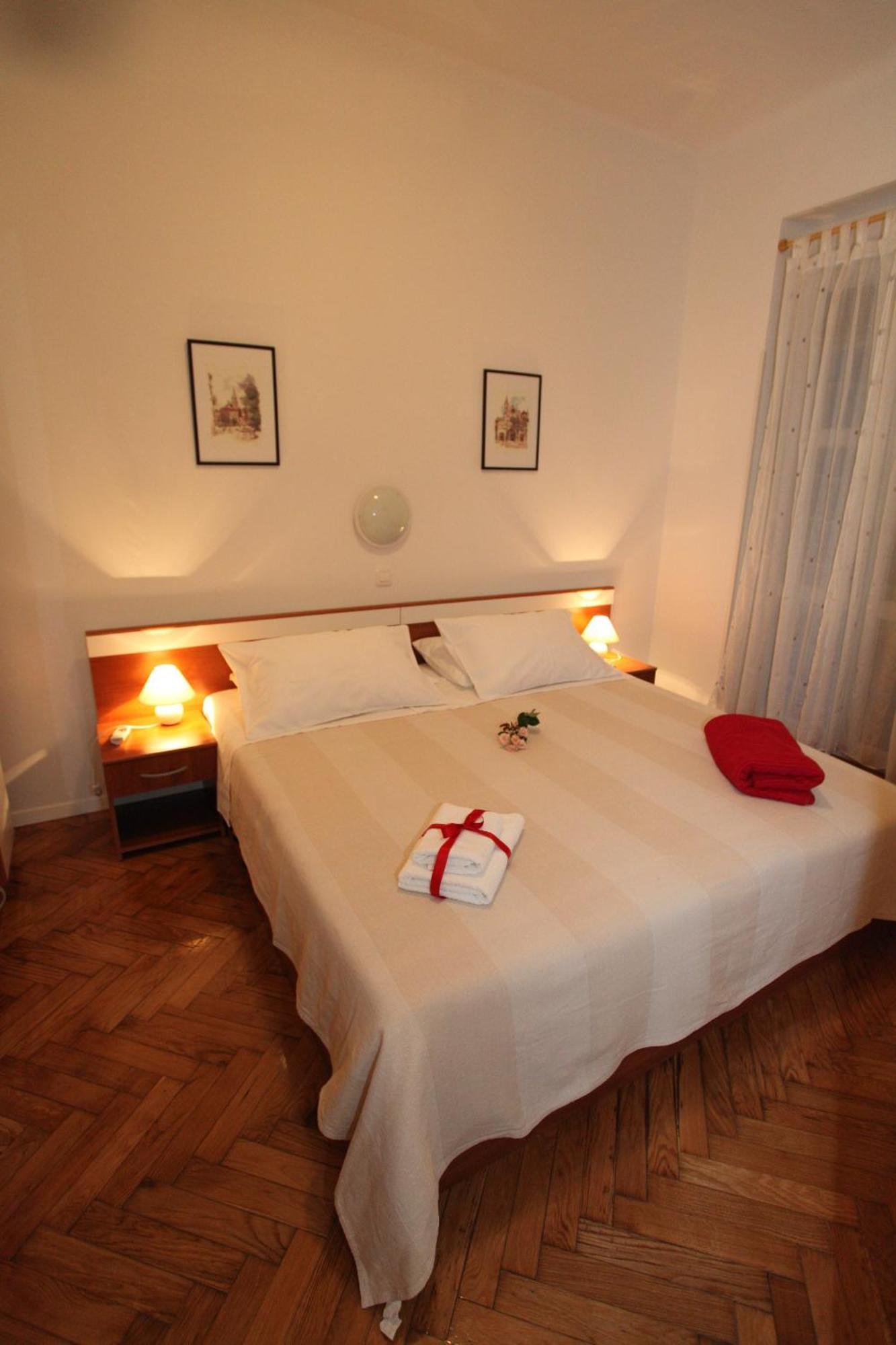 Vincent Apt. In Old Town Centre ซาดาร์ ห้อง รูปภาพ