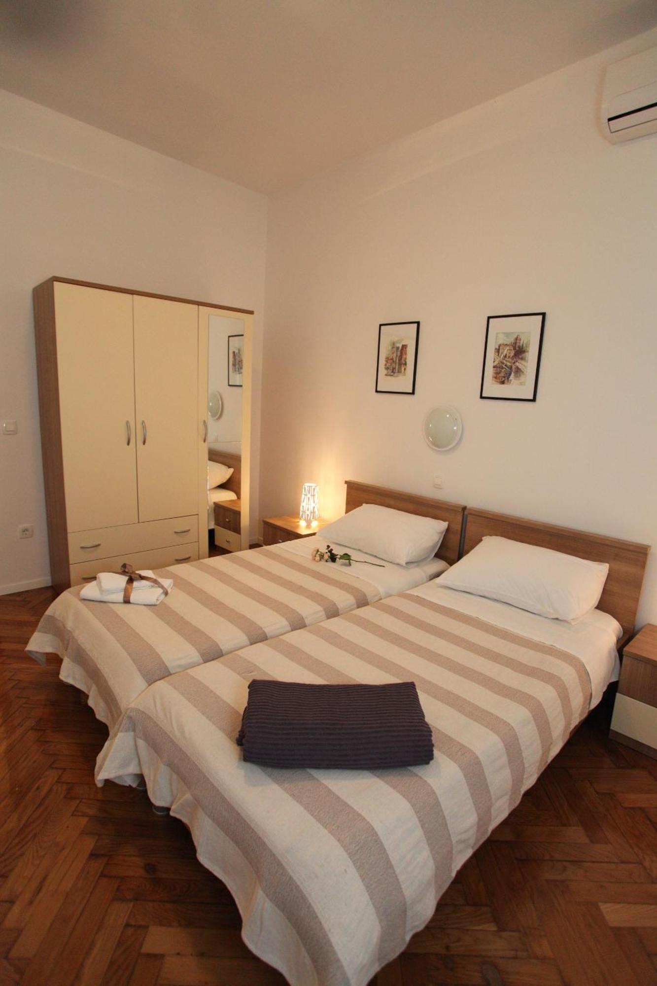 Vincent Apt. In Old Town Centre ซาดาร์ ห้อง รูปภาพ