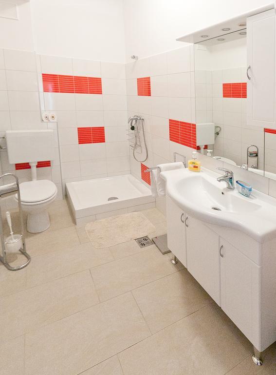 Vincent Apt. In Old Town Centre ซาดาร์ ห้อง รูปภาพ